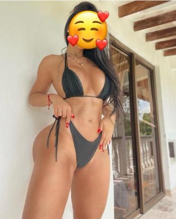 Dahiana, 27  female escort, Frederick