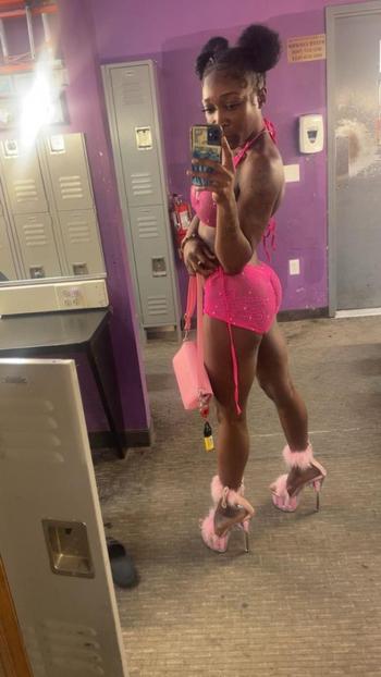 Divine dinero, 26  female escort, Frederick