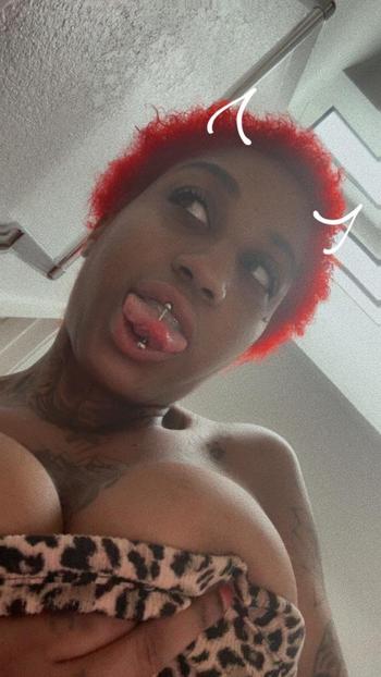 Key, 32  female escort, Frederick