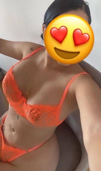 melissa, 23  female escort, Frederick