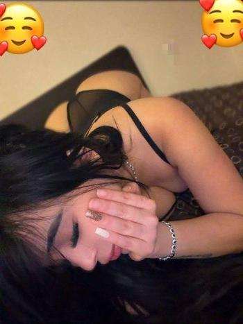 Nicol, 25  female escort, Frederick