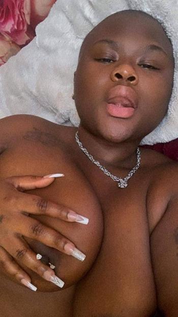Juju, 26  female escort, Frederick