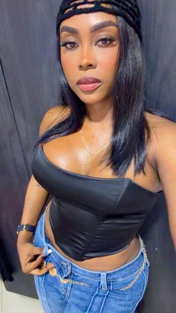 Chula, 25  female escort, Frederick